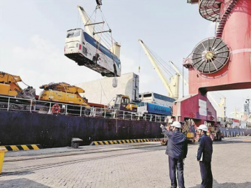 115辆厦门造大巴“驶向”沙特阿拉伯